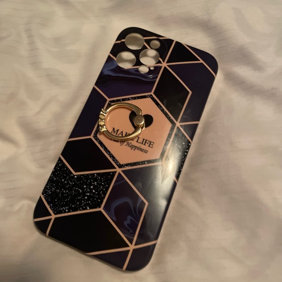 Selling all my IPhone 12 pro max covers, I lost my phone. Brand new and used - Picture 7 of 16